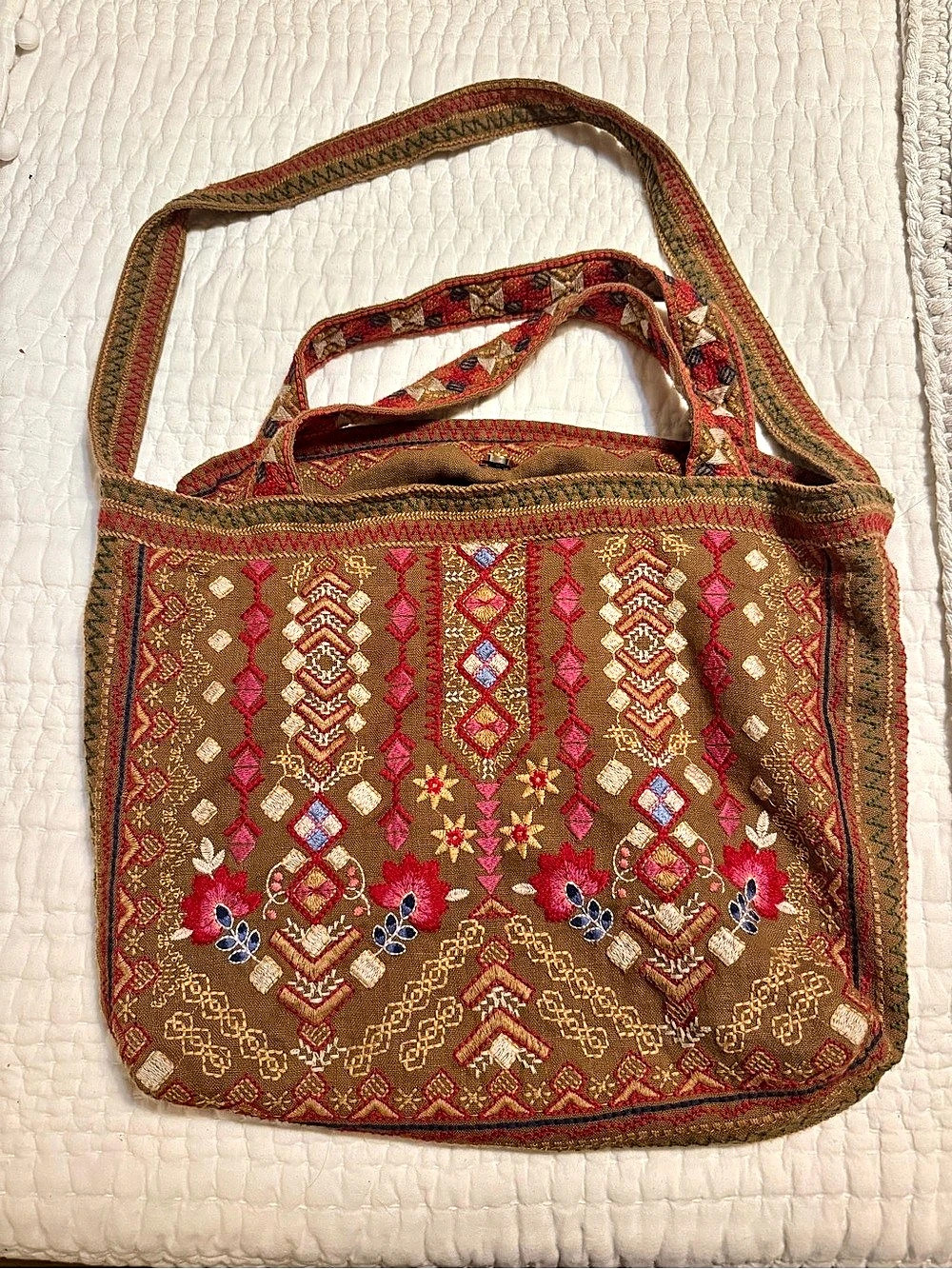 Johnny Was Los Angeles Linen Embroidered Tote in Brown & Red Like New